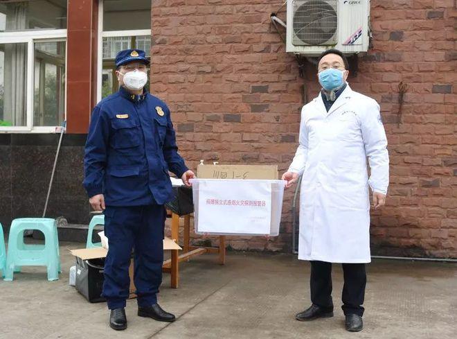 泸州支队到疫情防控定点医院开展消防技术服务